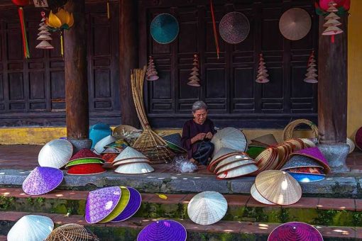 Discover Chuong Conical Hat Village in Hanoi Village 1 Day Tour