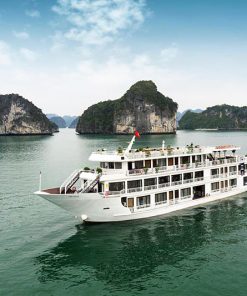 From Hanoi to Halong Bay Tour with Overnight Cruise