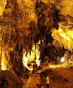 Hua Ma Cave - Hanoi local tours