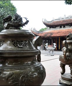 Old Do Temple Architecture Dinh Bang Bac Ninh day trips from Hanoi