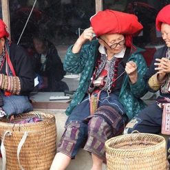 Red Dao Group in Sapa - Hanoi Local Tours