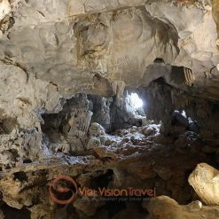 Thien Cung cave Halong Bay shore excursions