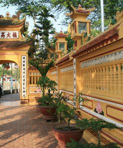 Tran Quoc Pagoda Hanoi tours